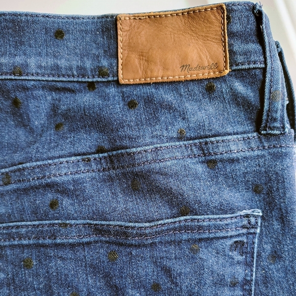 Madewell women's 9" high-rise skinny jeans in dark blue polka dot denim, siz 32. - Picture 6 of 16